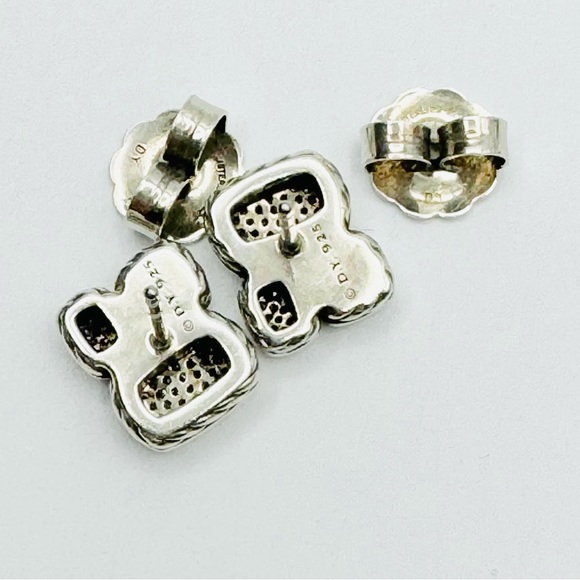 David Yurman Confetti Stud
Earrings With Diamonds - Picture 10 of 10